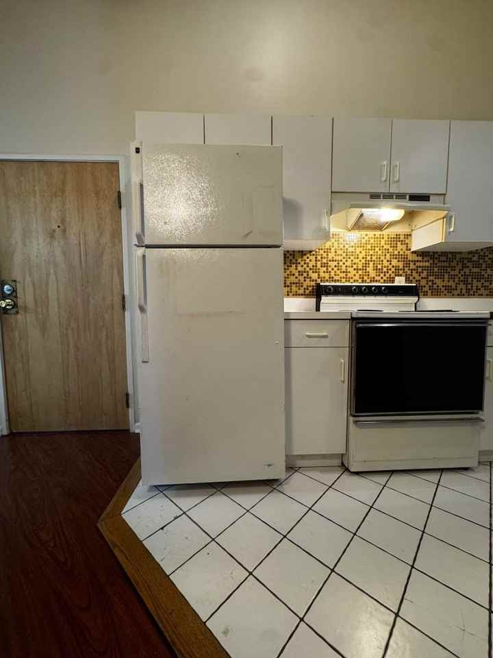 Cigar Factory Apartments - Photo 4 of 19