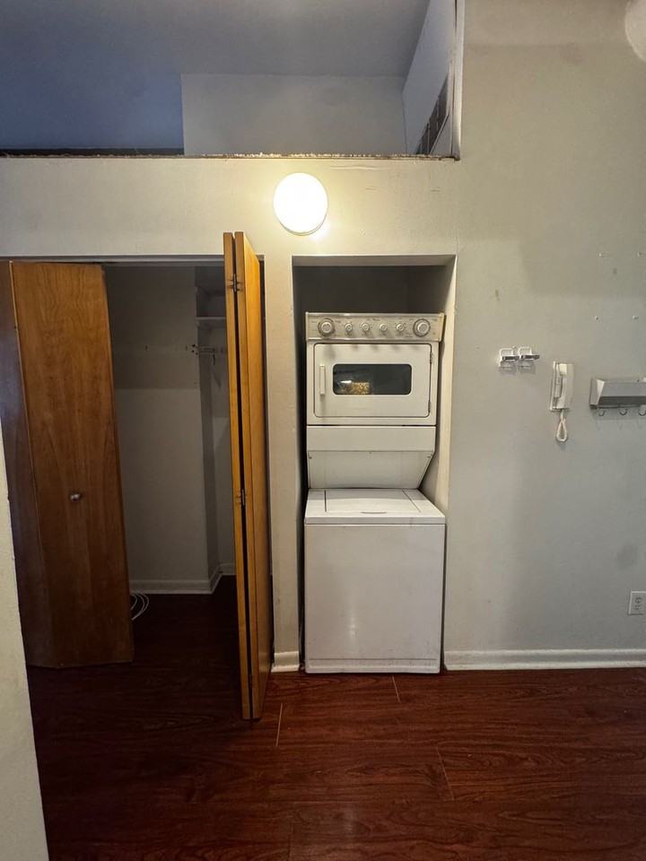 Cigar Factory Apartments - Photo 5 of 19