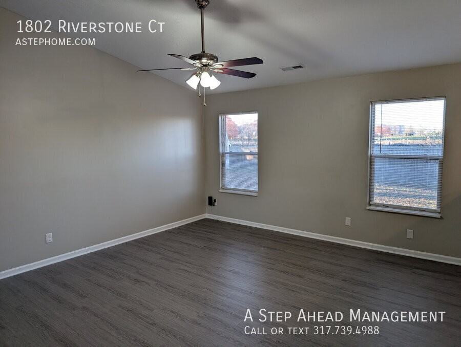 1802 Riverstone Ct - Photo 5 of 15