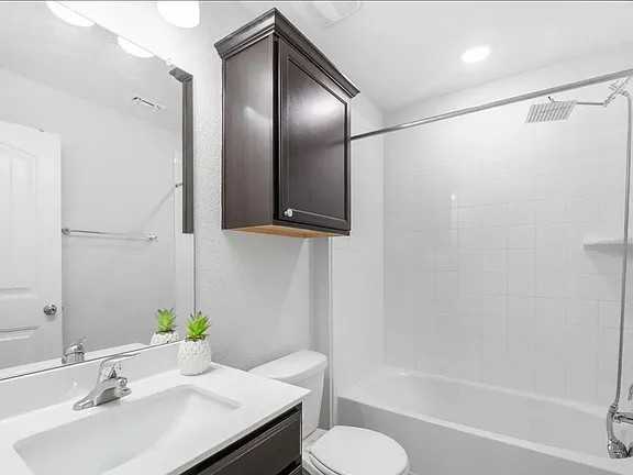 809 Ibis Falls Loop - Photo 2 of 17