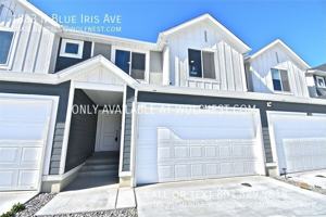featured image of 1833 N Blue Iris Ave