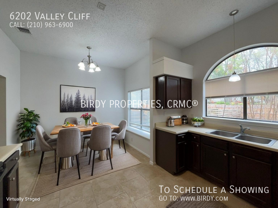 6202 Valley Clf - Photo 3 of 38
