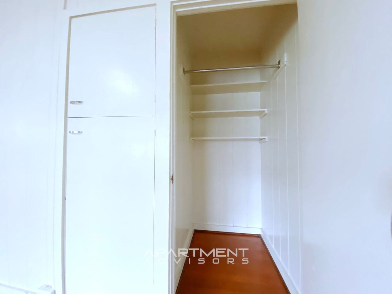 735 735 & 737 McCully St #9 - Photo 5 of 18