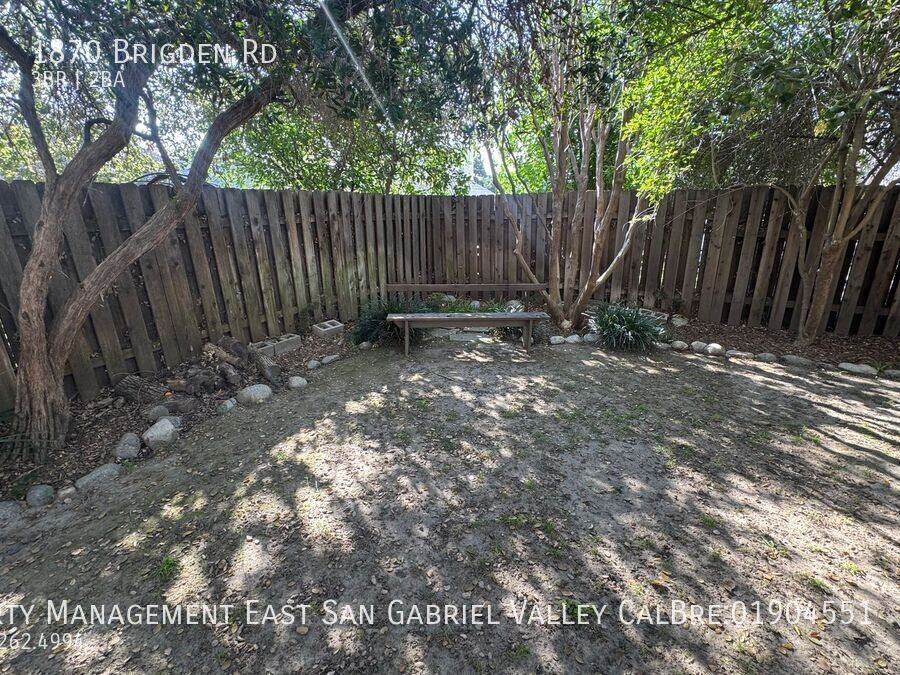 1870 Brigden Rd - Photo 5 of 25