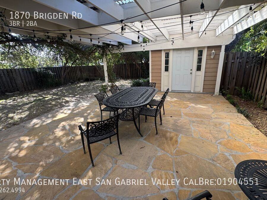 1870 Brigden Rd - Photo 7 of 25