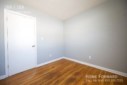 1515 Thames Dr - Photo 2 of 18
