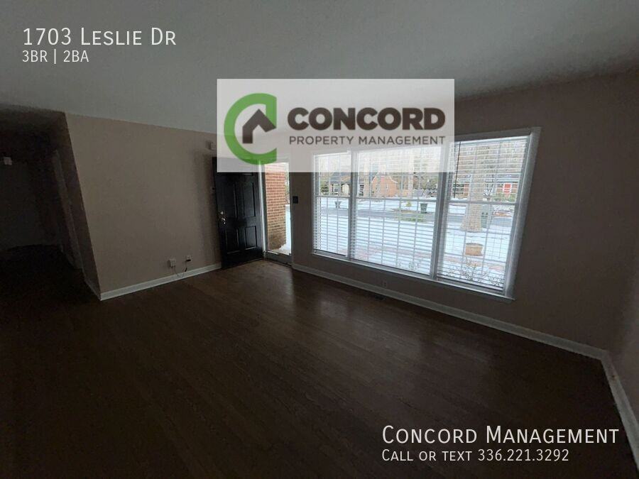 1703 Leslie Rd - Photo 3 of 19