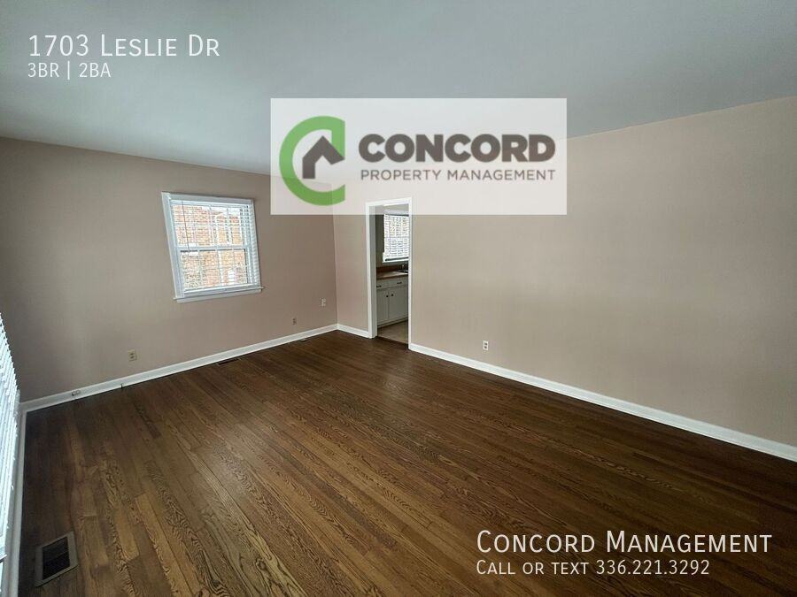 1703 Leslie Rd - Photo 4 of 19