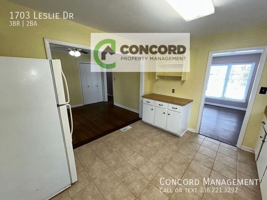 1703 Leslie Rd - Photo 5 of 19