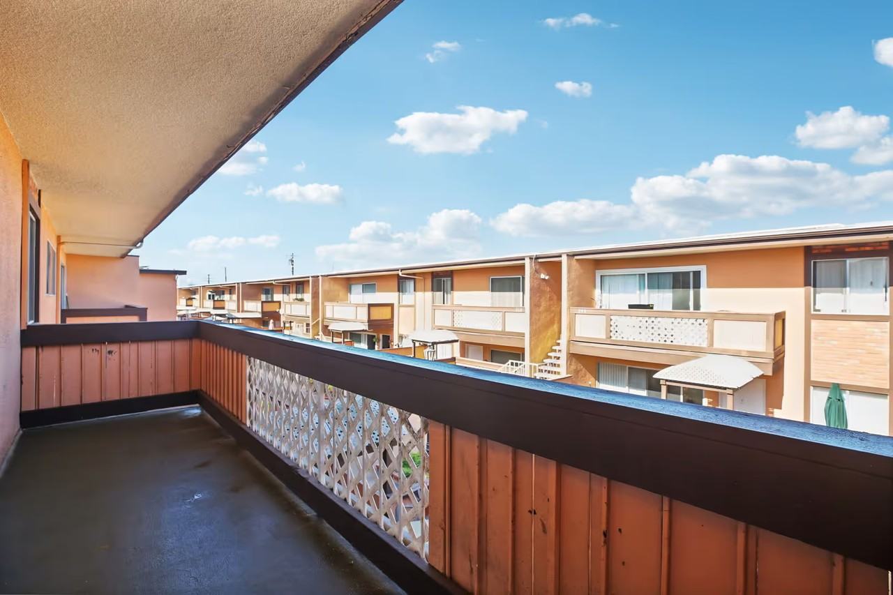 23930 Copa Pacific Apts LLC - Photo 7 of 50