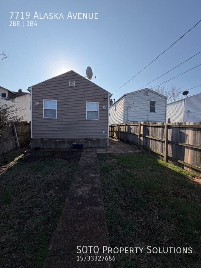 7719 Alaska Ave - Photo 2 of 15