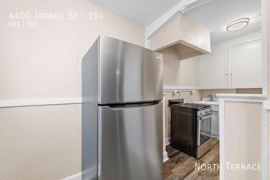Jarboe Place - Photo 4 of 8