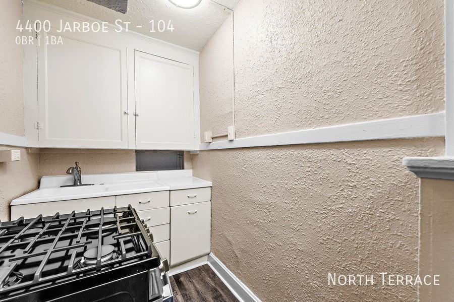 Jarboe Place - Photo 6 of 8
