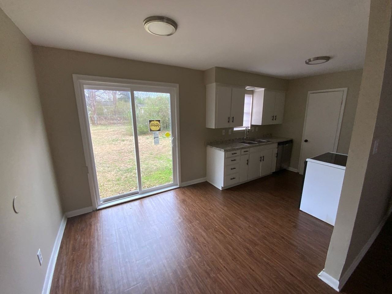 9115 Merrivale Dr - Photo 3 of 12