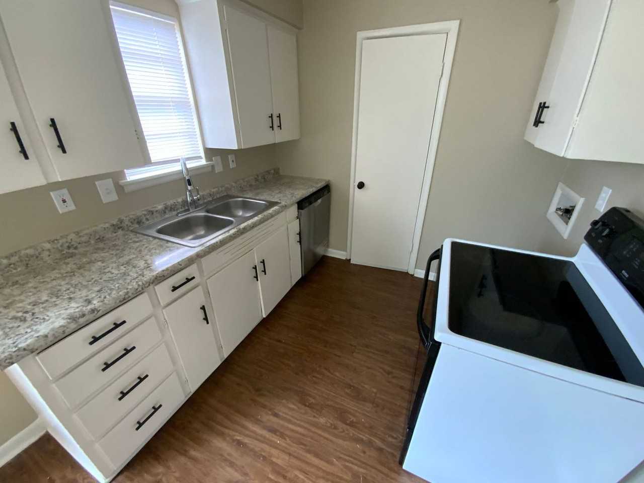 9115 Merrivale Dr - Photo 4 of 12