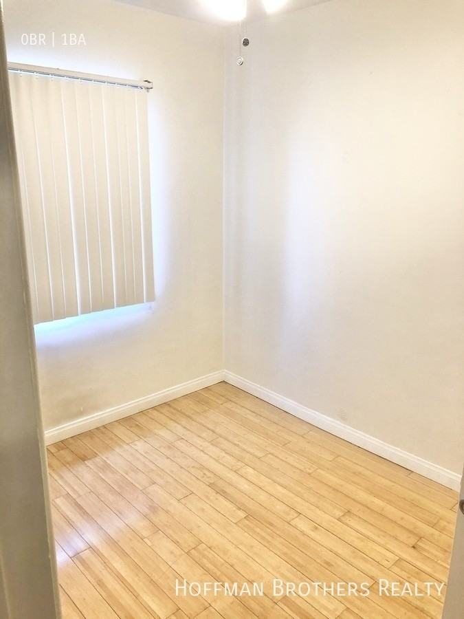 2553 S Sepulveda Blvd #4 - Photo 3 of 6