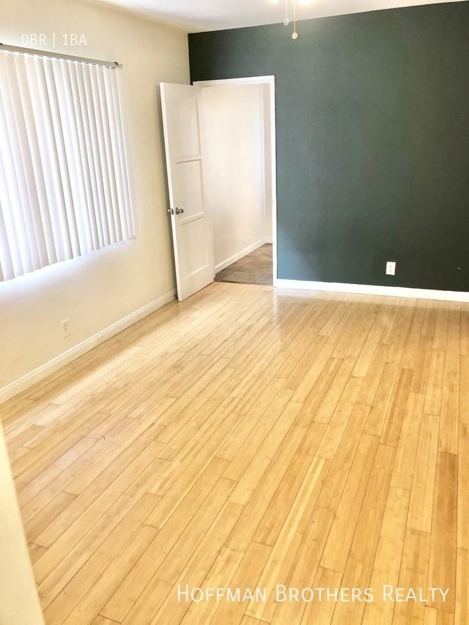 2553 S Sepulveda Blvd #4 - Photo 5 of 6