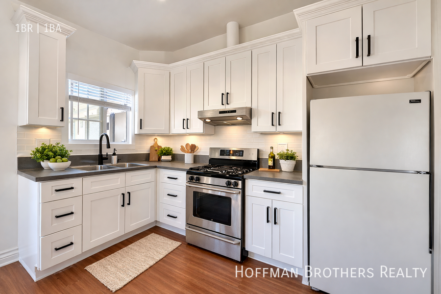 401 S St Andrews Pl #14