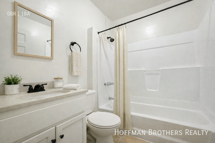 722 S Alvarado St #204 - Photo 3 of 4