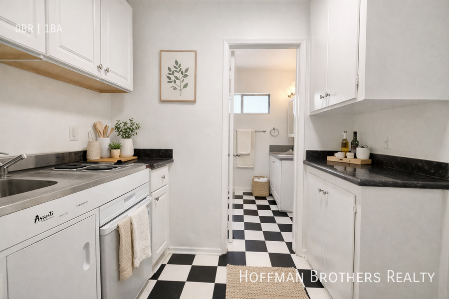 1217 Amherst Ave #2 - Photo 2 of 4
