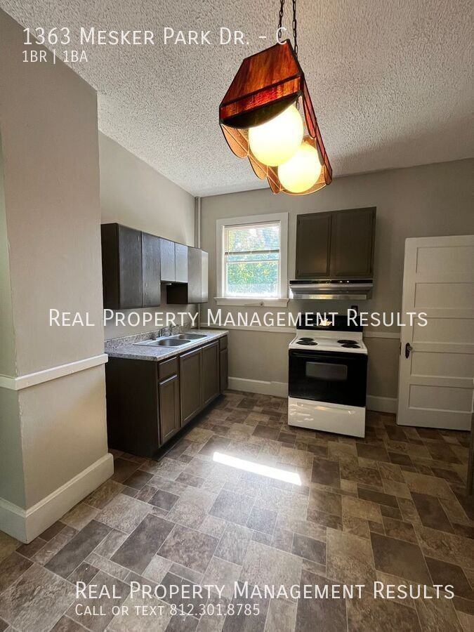 1363 Mesker Park Dr #C - Photo 5 of 11