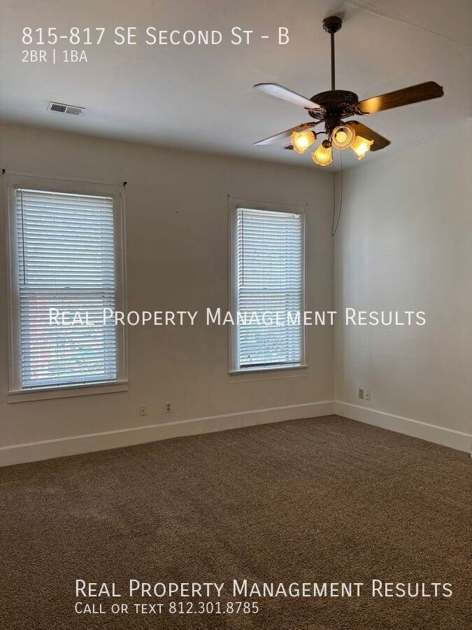 815817 Se 2nd St #B - Photo 3 of 12