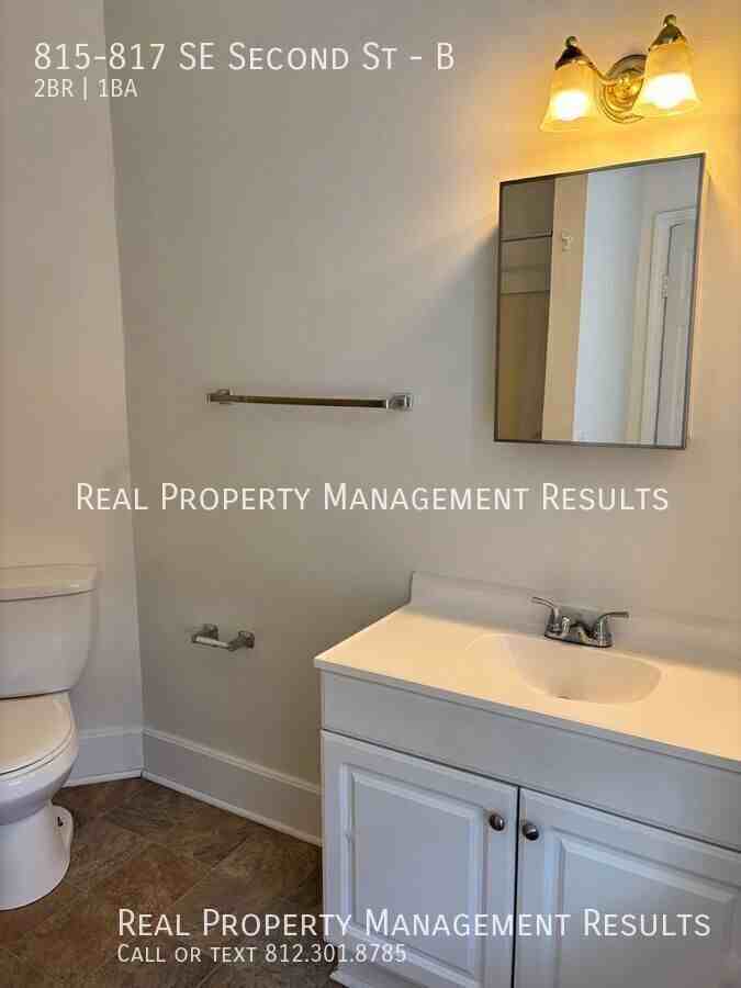 815817 Se 2nd St #B - Photo 6 of 12