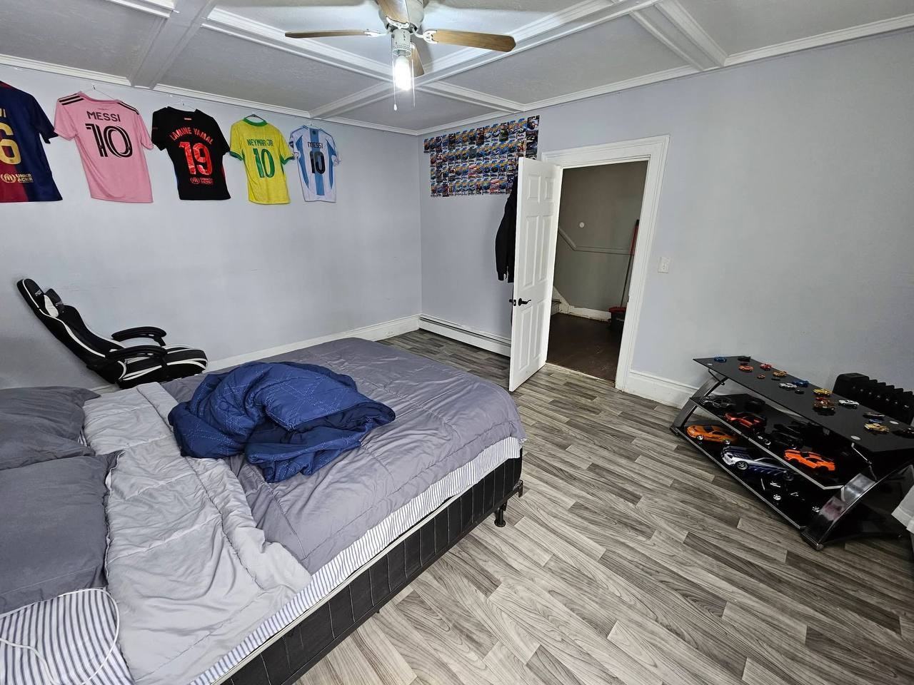 396 Liberty St - Photo 2 of 9