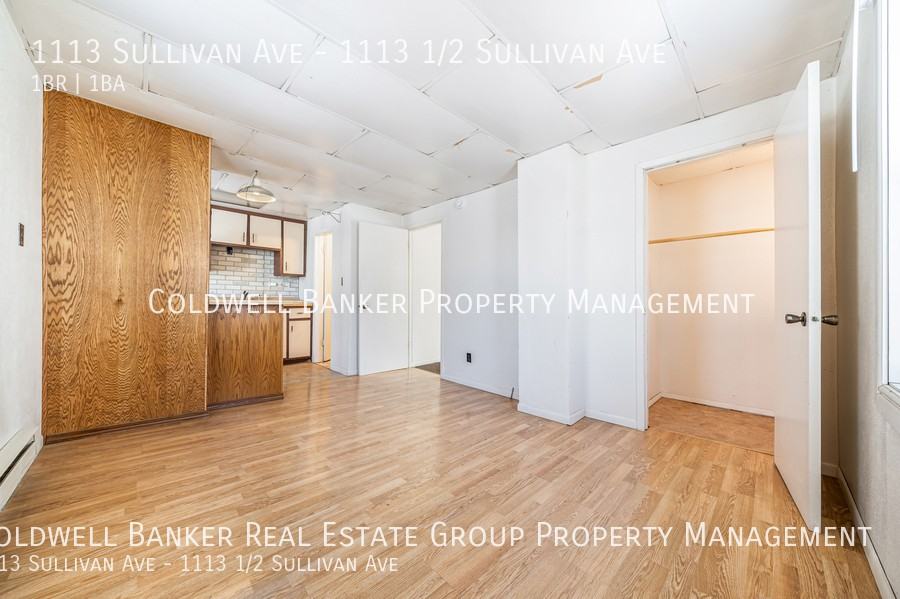 1113 Sullivan Ave - Photo 5 of 17