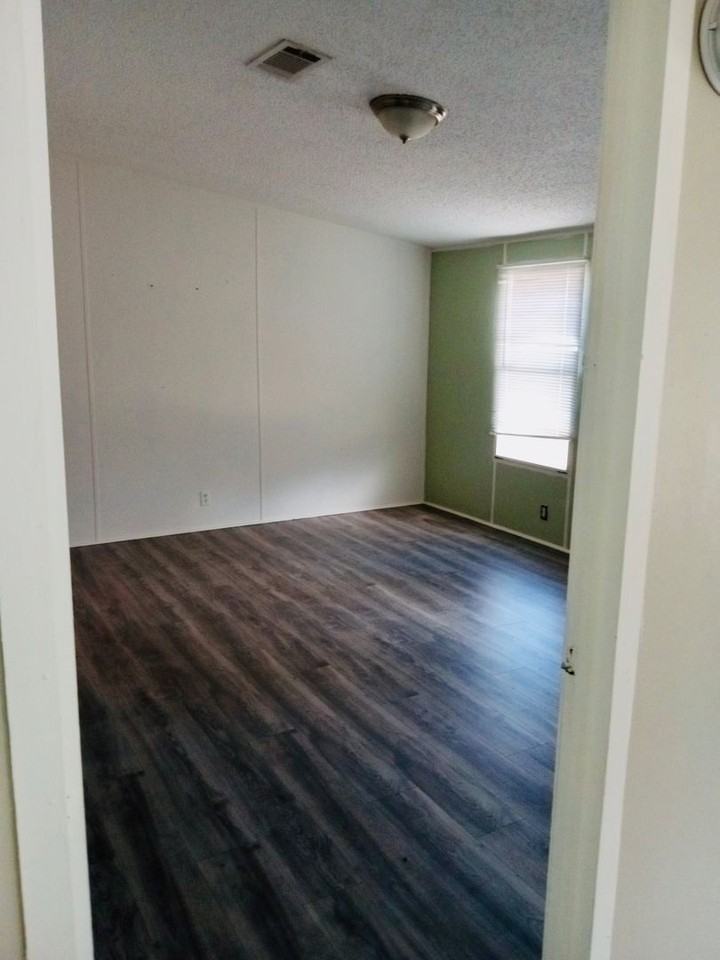 518 Bryant St - Photo 3 of 16