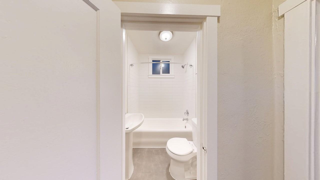 2975 Van Ness Avenue - Photo 3 of 11