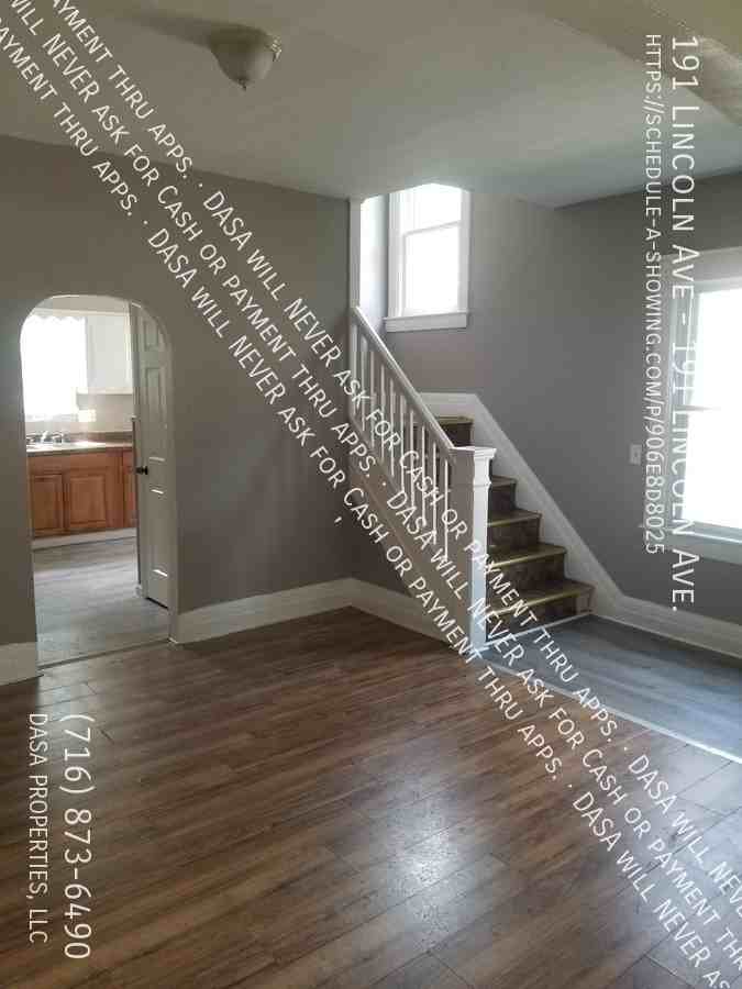 191 Lincoln Ave - Photo 4 of 11