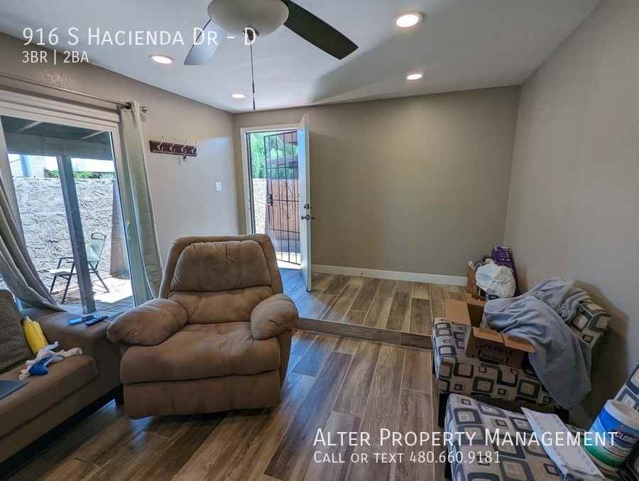 916 S Hacienda Dr #D - Photo 4 of 11