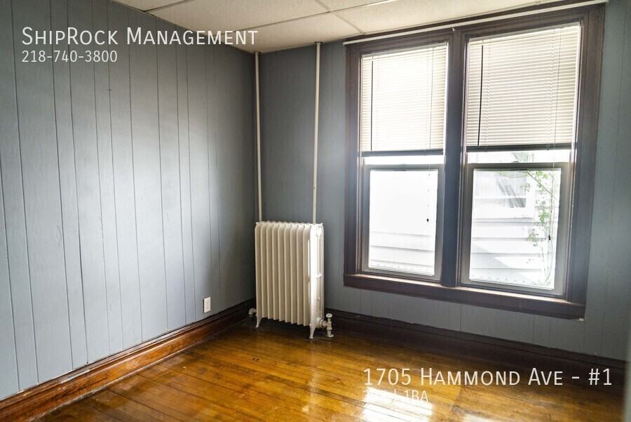 1705 Hammond Ave #1 - Photo 5 of 11