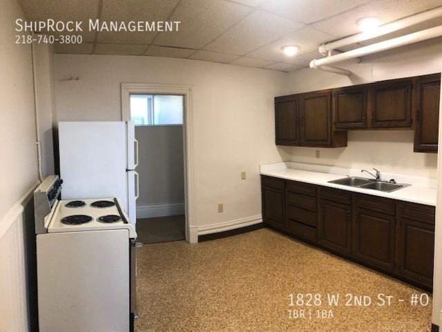 1828 W 2nd St #O - Photo 2 of 14