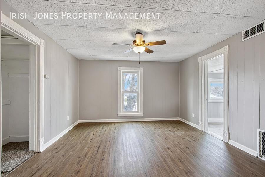 152 Stevens St #2 - Photo 4 of 13