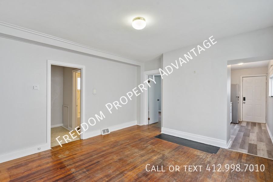 1737 Leolyn St - Photo 5 of 16