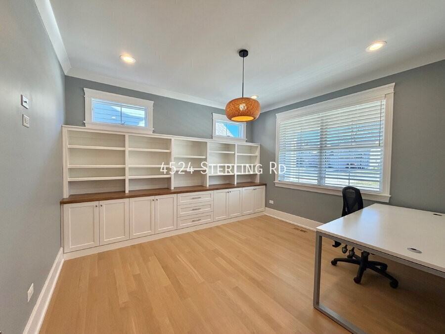 4524 Sterling Rd - Photo 3 of 32