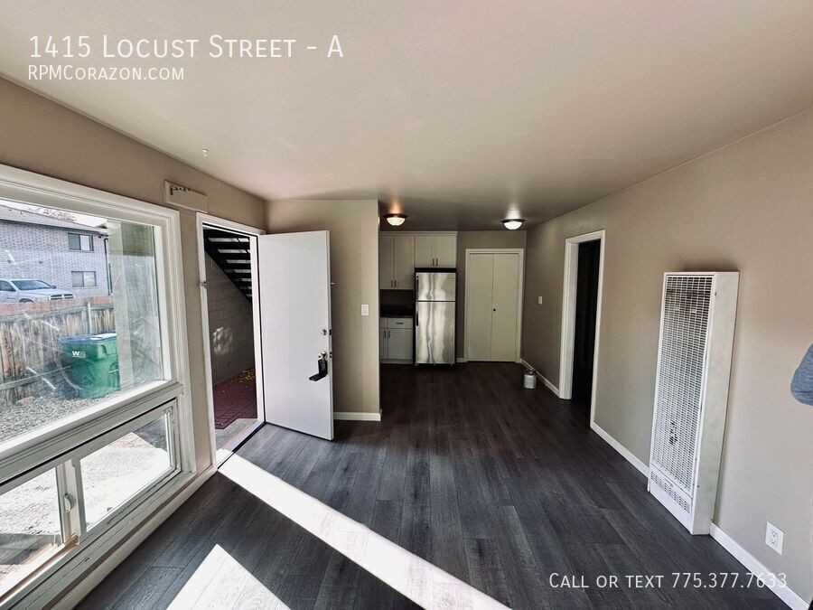 1415 Locust St #A - Photo 3 of 9