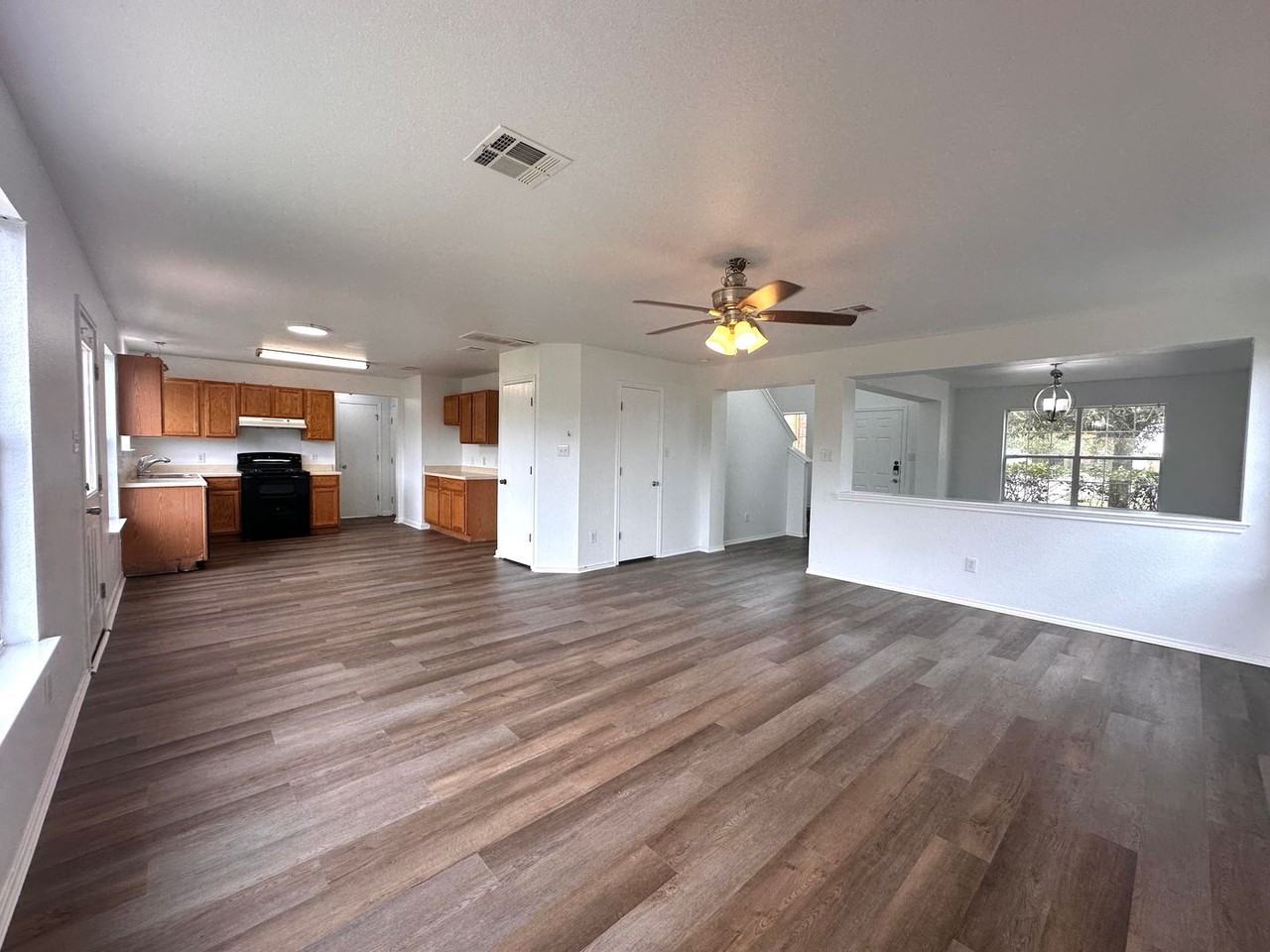 722 Lavaca Loop - Photo 5 of 25