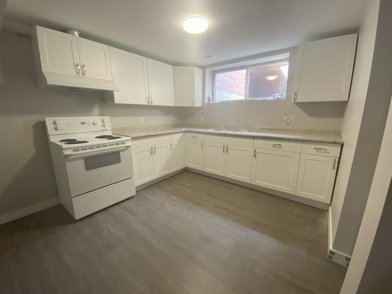 360 Ontario St #C - Photo 3 of 8