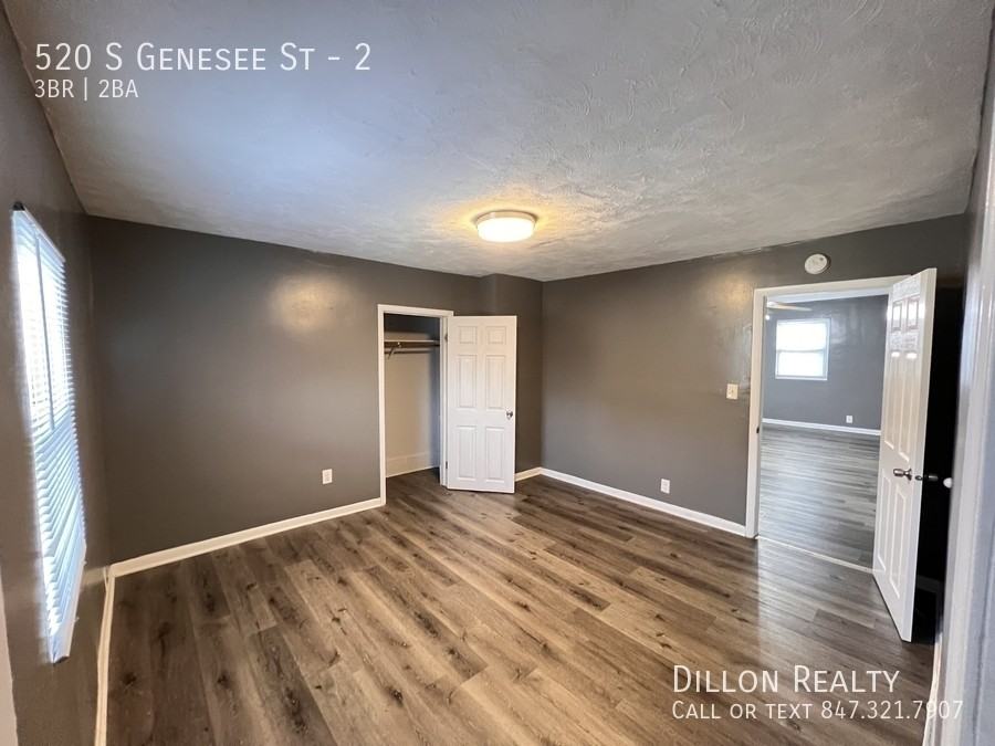 520 S Genesee St #2 - Photo 4 of 12
