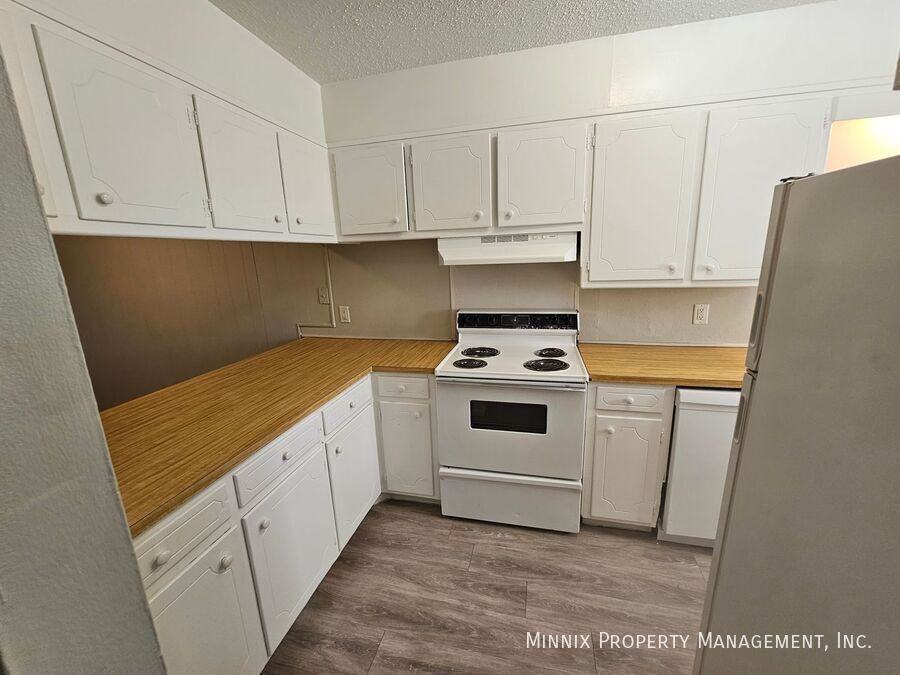 1604 Yonkers St #C - Photo 5 of 20