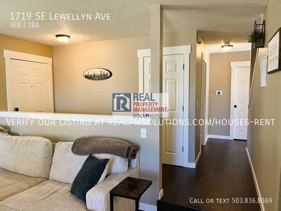 1719 Se Lewellyn Ave - Photo 4 of 50