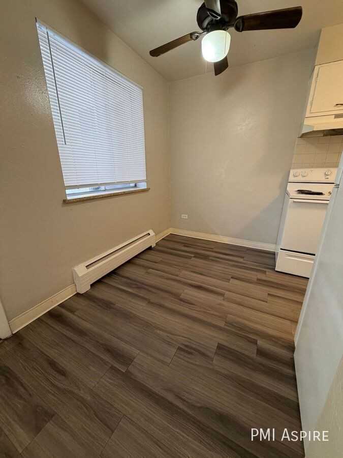 1351 Xenia St #1D - Photo 3 of 7