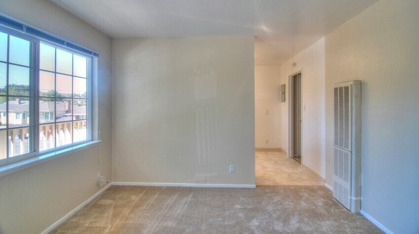 505 Columbia Ave #03 - Photo 5 of 12