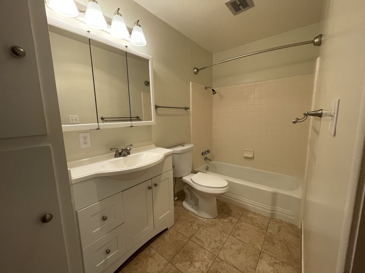 1162 Saranap Ave #25A - Photo 2 of 7