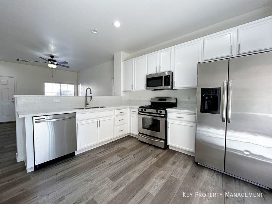 897 Blushing Rose Pl - Photo 7 of 27