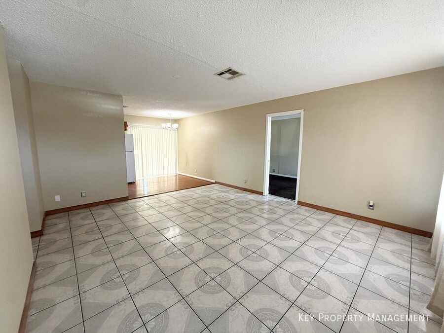4833 Stillwater Ave - Photo 3 of 22