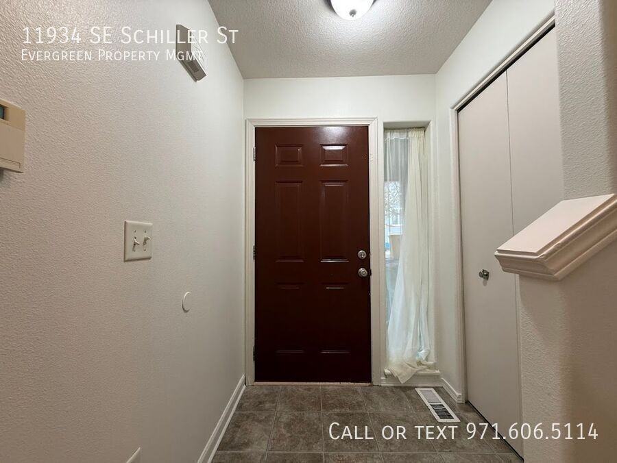 11934 Se Schiller St - Photo 2 of 36